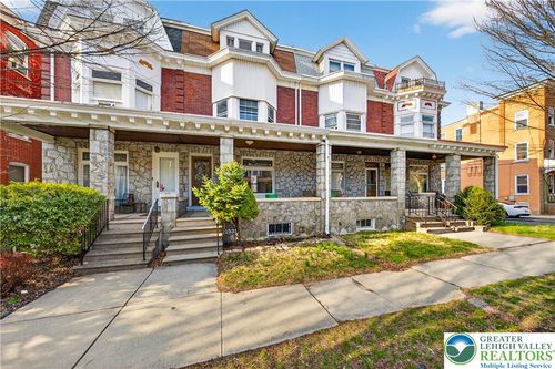 1531 Chew St, Allentown, PA, 18102-3660 | Card Image