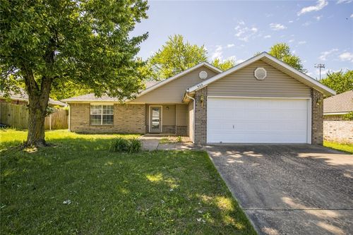 900 Marcus St, Bentonville, AR, 72712-6599 | Card Image