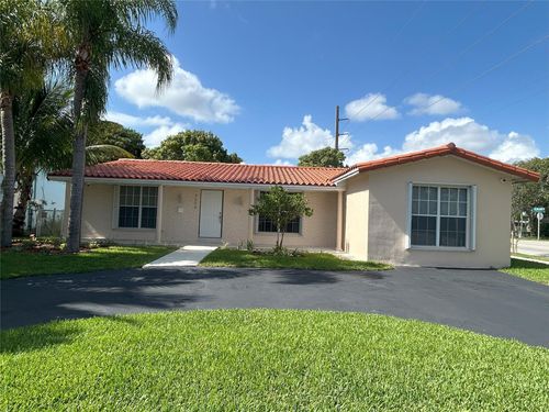 5524 Cleveland St, Hollywood, FL, 33021-4616 | Card Image