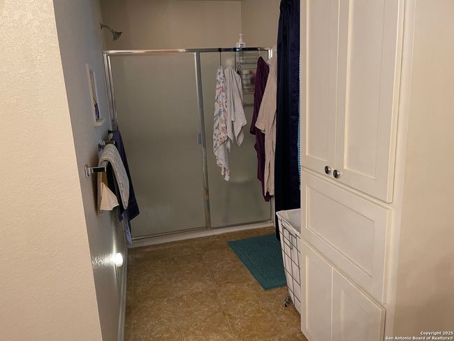 153 Springtree Pkwy, House other with 3 bedrooms, 2 bathrooms and null parking in Cibolo TX | Image 18