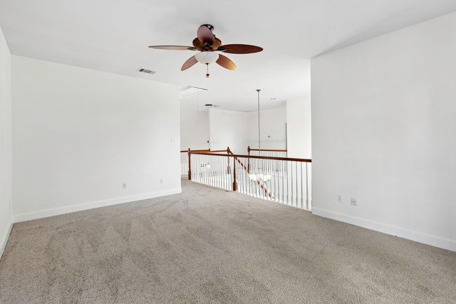 View of the spacious loft | Image 22