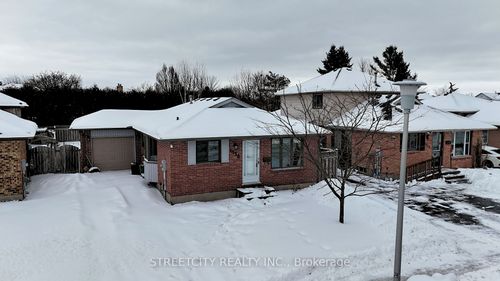 1330 Sandford St, London, ON, N5V3V5 | Card Image