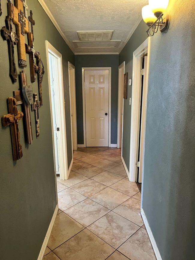 2915 Avenue G, House other with 4 bedrooms, 1 bathrooms and null parking in Nederland TX | Image 10