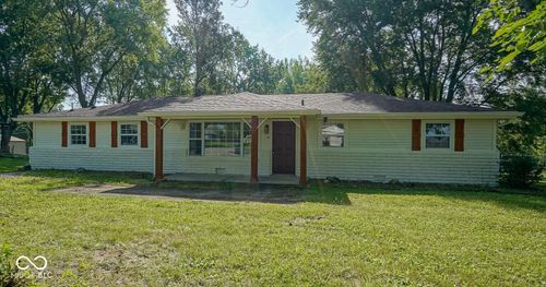 678 N Pendleton Ave, Pendleton, IN, 46064-8976 | Card Image