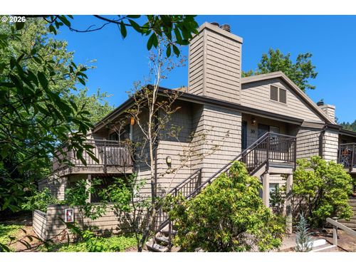 30 Crestfield Ct, Lake Oswego, OR, 97035-2353 | Card Image