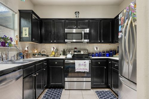 40 Deer Ridge Rd, Wimberley, TX, 78676-2206 | Card Image