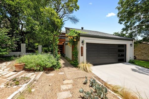 6110 Gardenridge Holw, Austin, TX, 78750-8218 | Card Image