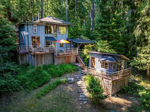 838 Sutil Point Rd, Cortes Island, BC, V0P1K0 | Card Image