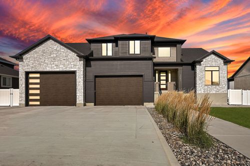 3041 S 2325 W, West Haven, UT, 84401 | Card Image