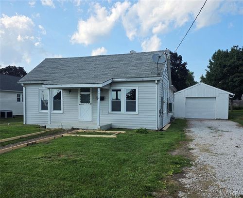 205 Leonard Ave, Jerseyville, IL, 62052-2138 | Card Image