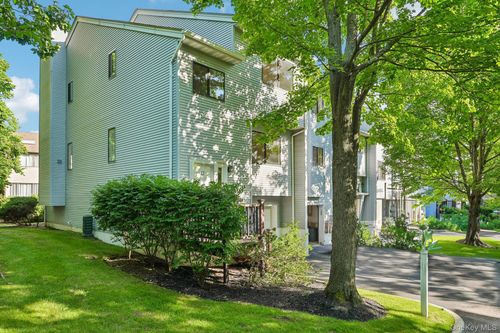 12 Evan Ct, Nanuet, NY, 10954-3819 | Card Image