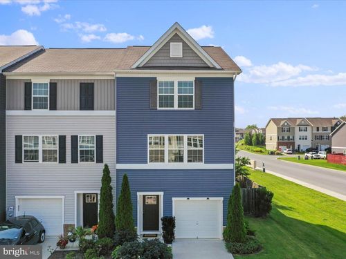 251 Magellan Dr, MARTINSBURG, WV, 25404-4006 | Card Image