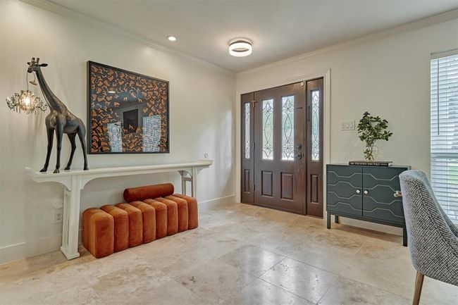 6102 Darby Way, House other with 5 bedrooms, 3 bathrooms and 2 parking in Spring TX | Image 5