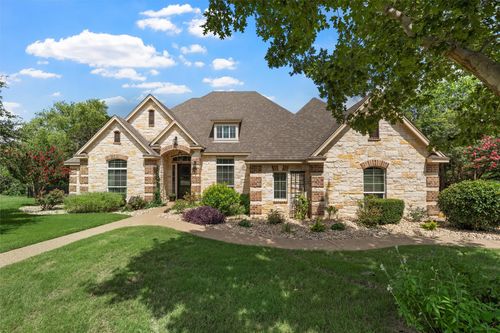 1195 Autumn Oaks Cir, China Spring, TX, 76633-3412 | Card Image
