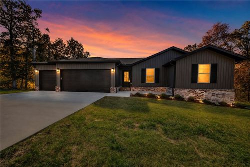 11 Kirkliston Ln, Bella Vista, AR, 72715-5804 | Card Image