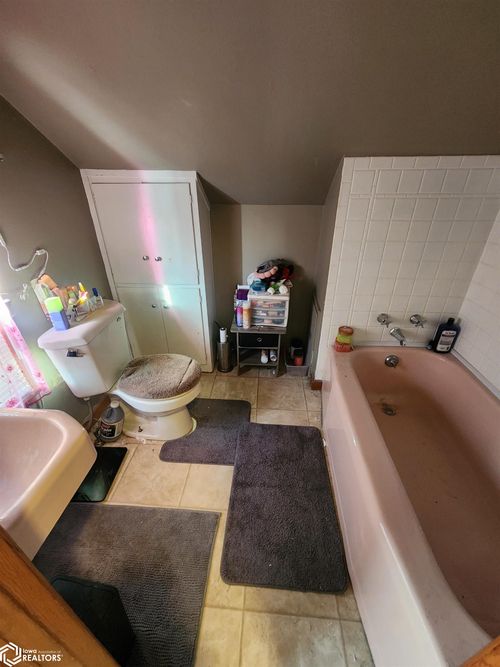 1010 E Mcgregor, Algona, IA, 50511 | Card Image