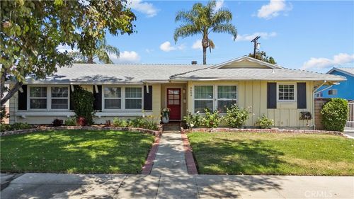 9624 Oso Avenue, Chatsworth, CA, 91311 | Card Image