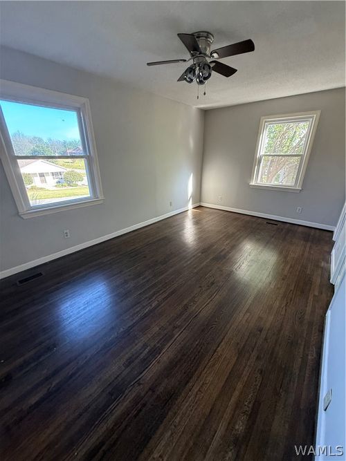 5 Beverly Hts, Tuscaloosa, AL, 35404-2911 | Card Image