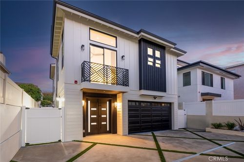 b-110 S Irena Ave, Redondo Beach, CA, 90277-3424 | Card Image