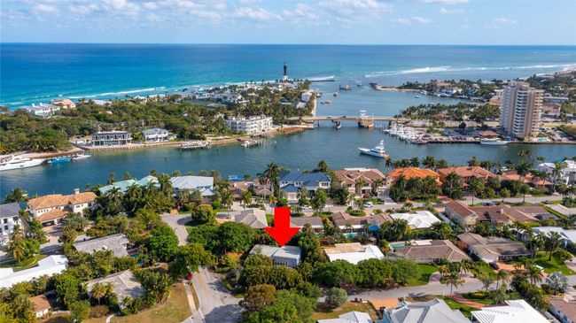 2912 Ne 27 Th St, House other with 2 bedrooms, 2 bathrooms and null parking in Lighthouse Point FL | Image 38