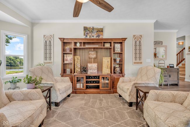 additional space to gather and visit with friends and family | Image 22