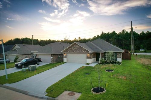 300 Terra Vista Cir, Montgomery, TX, 77356-1822 | Card Image