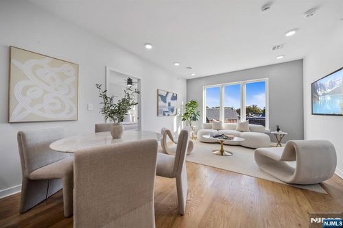 37 Farrand St, Bloomfield, NJ, 07003 | Card Image