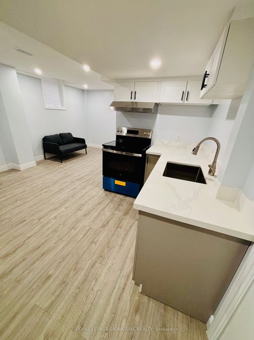 229 Springvalley Cres, Hamilton, ON, L9C0B3 | Card Image