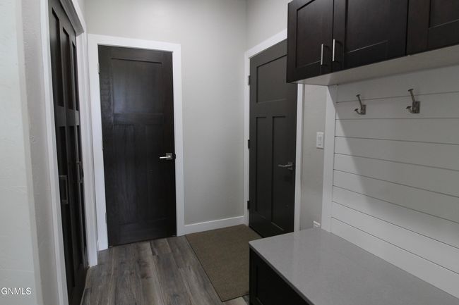 mudroom/bathroom door | Image 12