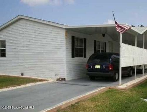 5205 Botany Dr, Holiday, FL, 34690-4013 | Card Image