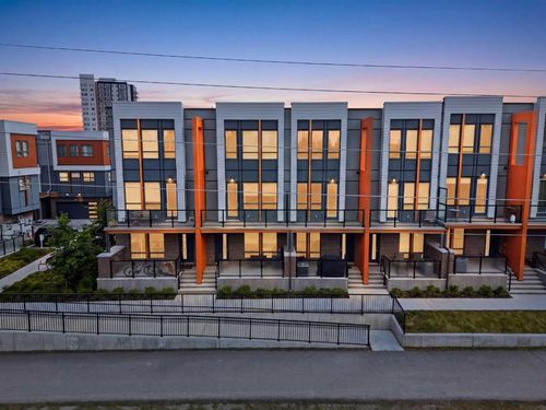 4065 32 Ave Nw, Calgary, AB, T3B6G6 | Card Image