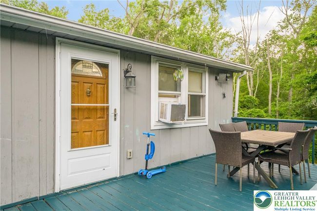 865 Snow Hill Rd, House other with 2 bedrooms, 1 bathrooms and null parking in Cresco PA | Image 4