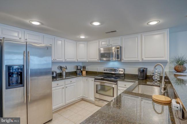 UNIT-301 - 107 Somerset St, Condo with 3 bedrooms, 2 bathrooms and null parking in OCEAN CITY MD | Image 7