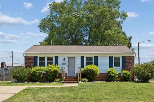 2 Pavilion Pl, Hampton, VA, 23664-1929 | Card Image