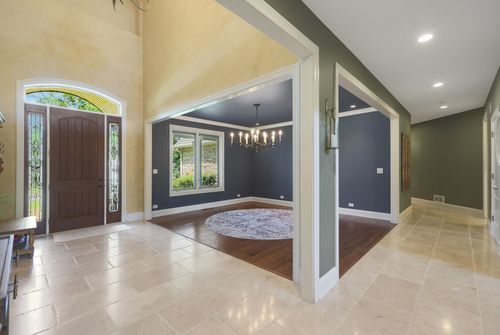 8747 Country Shire Ln, Spring Grove, IL, 60081-8235 | Card Image