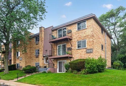 201-824 W College Blvd, Addison, IL, 60101-1555 | Card Image