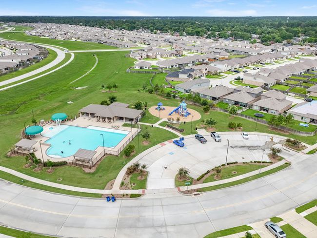 Another view of recreational pool and park area. | Image 41