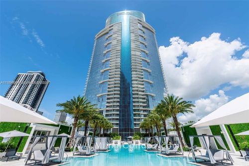 3601-851 Ne 1st Ave, Miami, FL, 33132-1854 | Card Image