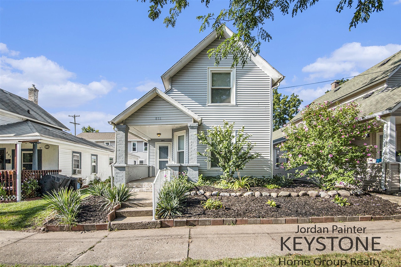 Hovey St, Grand Rapids, MI 49504