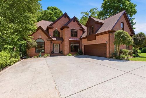 8575 Anchor On Lanier Ct, Gainesville, GA, 30506-6793 | Card Image