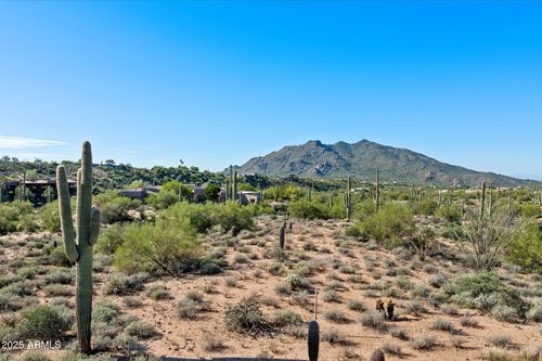 18-39005 N Crested Quail Run, Carefree, AZ, 85377-4484 | Card Image