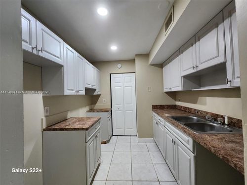 apt-1b-2824 Nw 55th Ave, Lauderhill, FL, 33313-2537 | Card Image