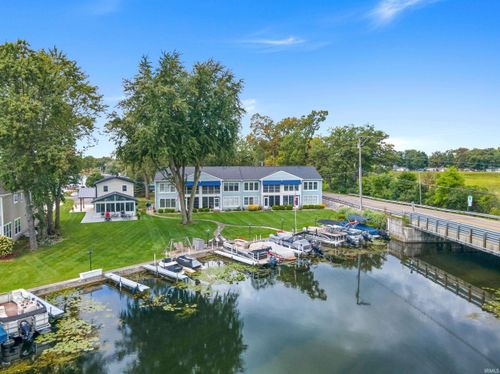 apt-8-700 S Lakeside Dr, Syracuse, IN, 46567-2024 | Card Image