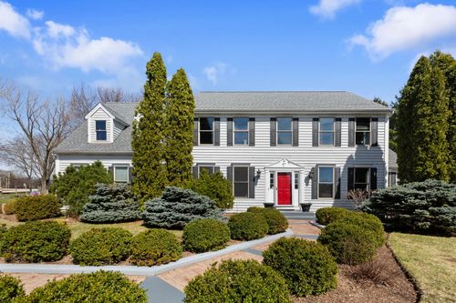 185 Sycamore Dr, Hawthorn Woods, IL, 60047-8902 | Card Image