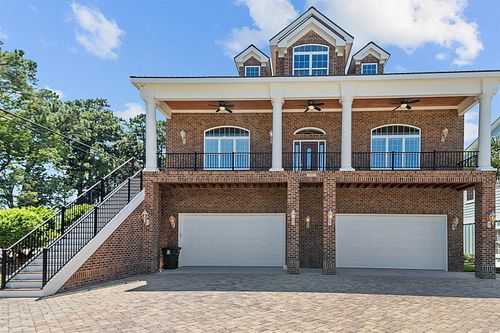 901 Club House Dr, North Myrtle Beach, SC, 29582-2585 | Card Image