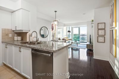 807 - 15 Greenview Ave, Condo with 2 bedrooms, 2 bathrooms and 1 parking in North York ON | Image 3