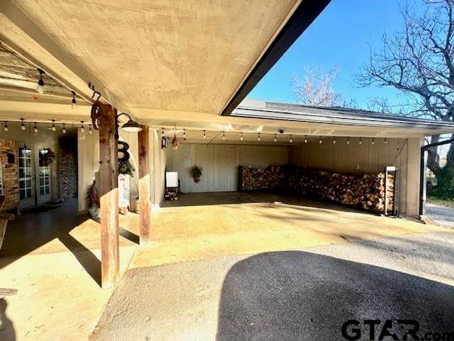 12239 Lovers Ln, House other with 3 bedrooms, 2 bathrooms and null parking in Larue TX | Image 6