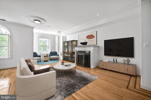 apt-3-1319 Euclid St Nw, WASHINGTON, DC, 20009-4843 | Card Image