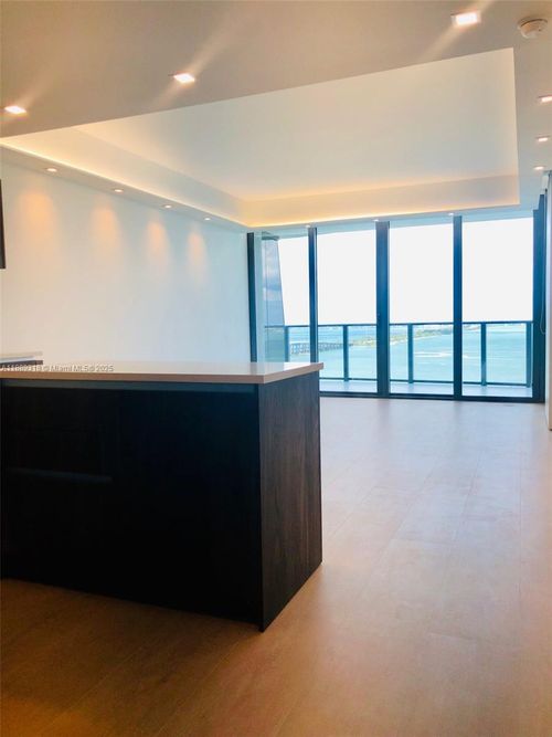 unit-1705-3131 Ne 7th Ave, Miami, FL, 33137-4464 | Card Image