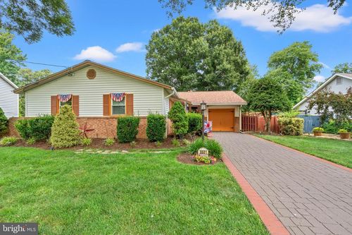 8601 Wagon Wheel Rd, ALEXANDRIA, VA, 22309-2148 | Card Image
